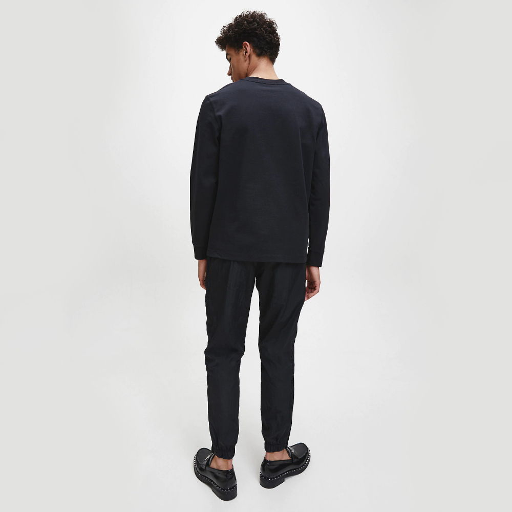 Calvin Klein pánské černé triko s dlouhým rukávem - M (BEH)
