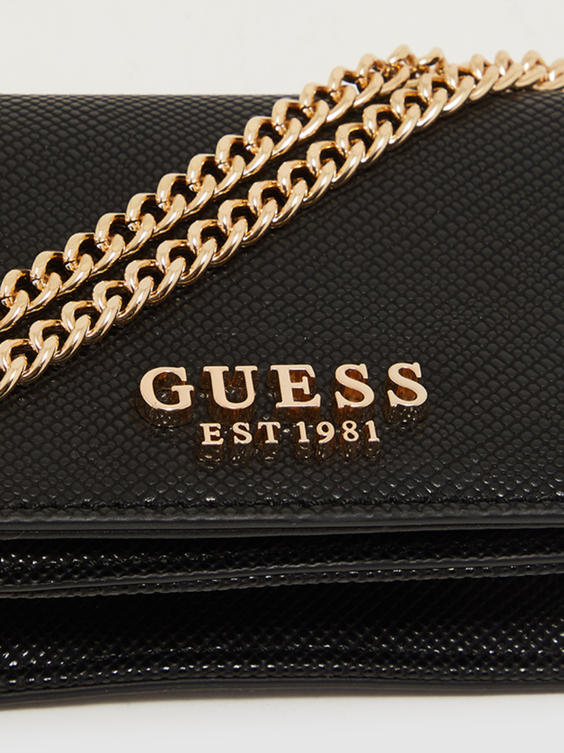 Guess dámská malá černá kabelka - T/U (BLA)