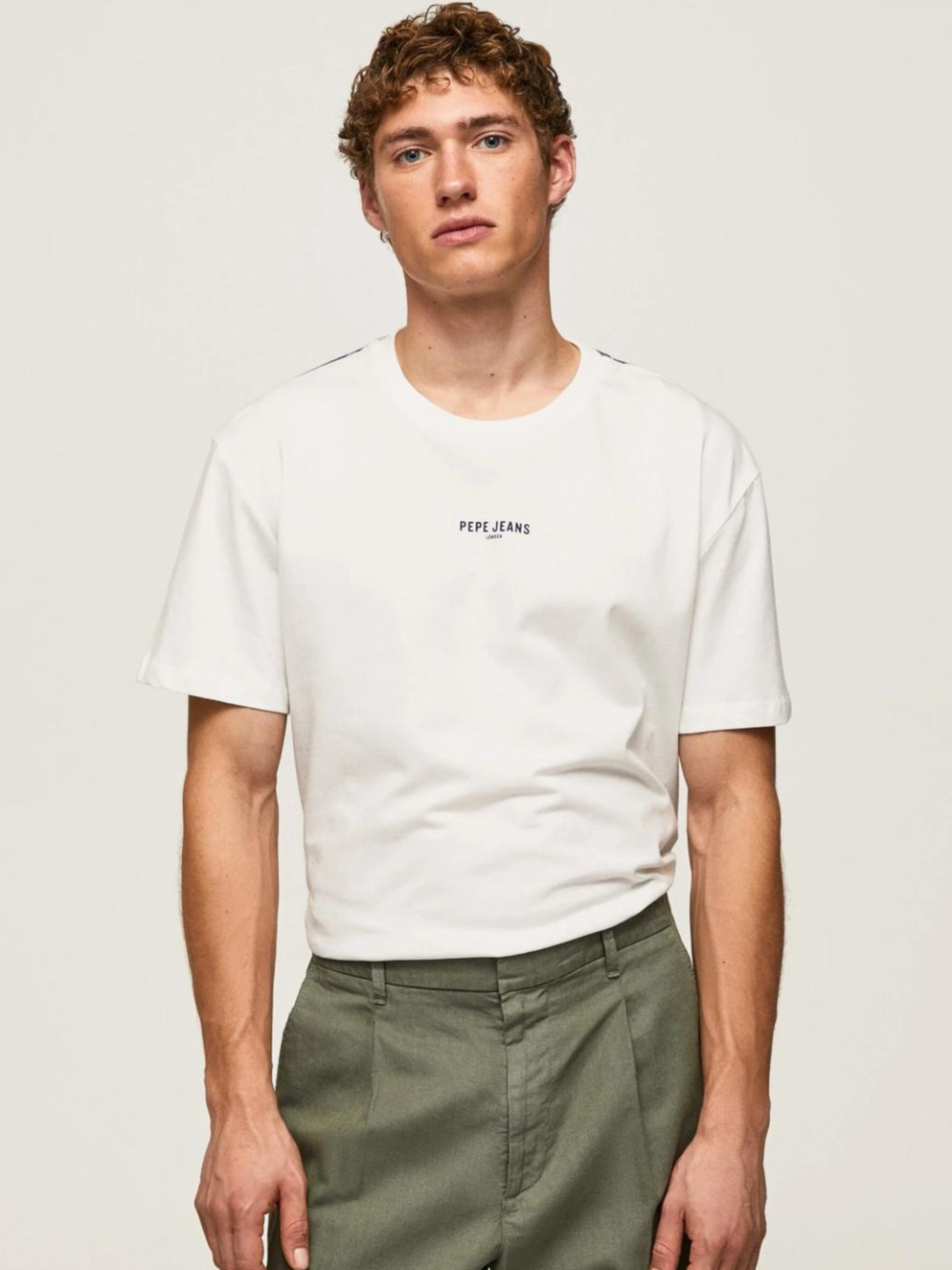 Pepe Jeans pánské bílé tričko RAEVON  - XL (800)
