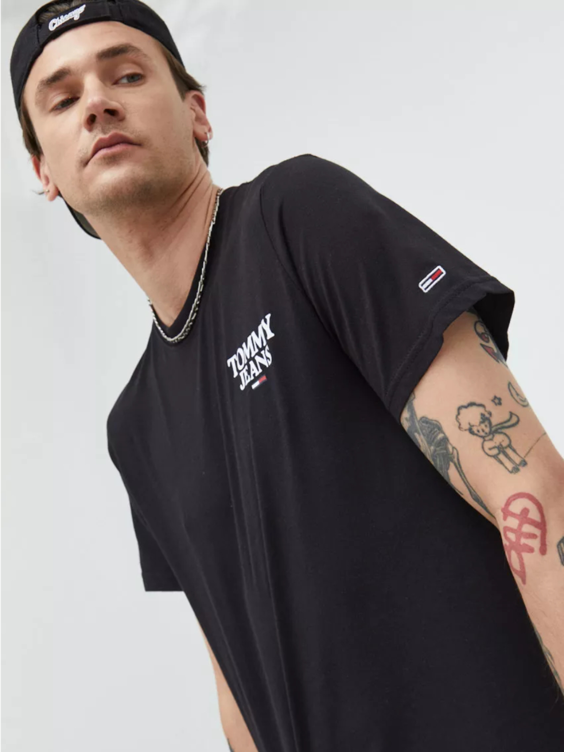 Tommy Jeans pánské černé tričko  - S (BDS)
