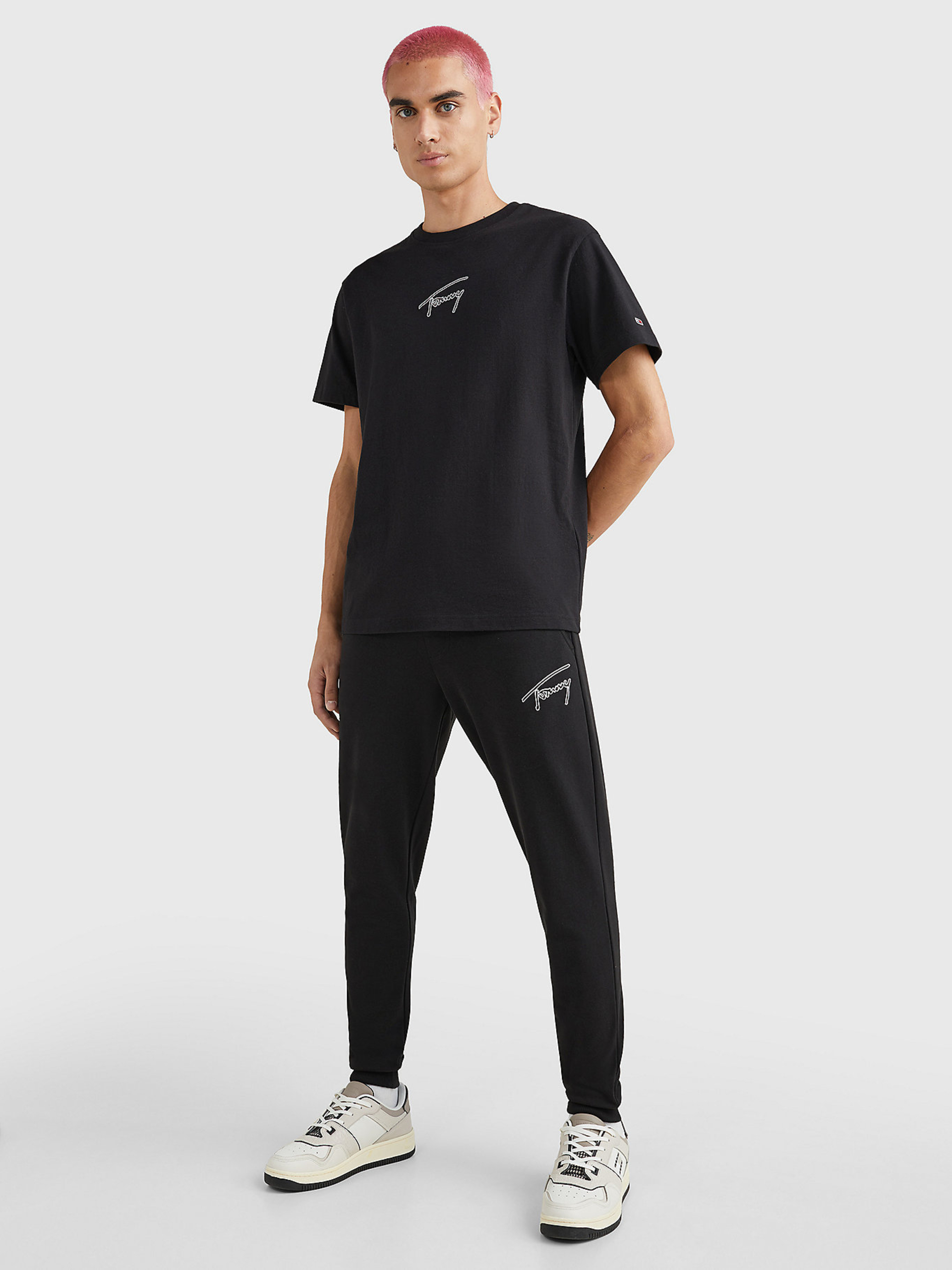 Tommy Jeans pánské černé triko SIGNATURE - L (BDS)