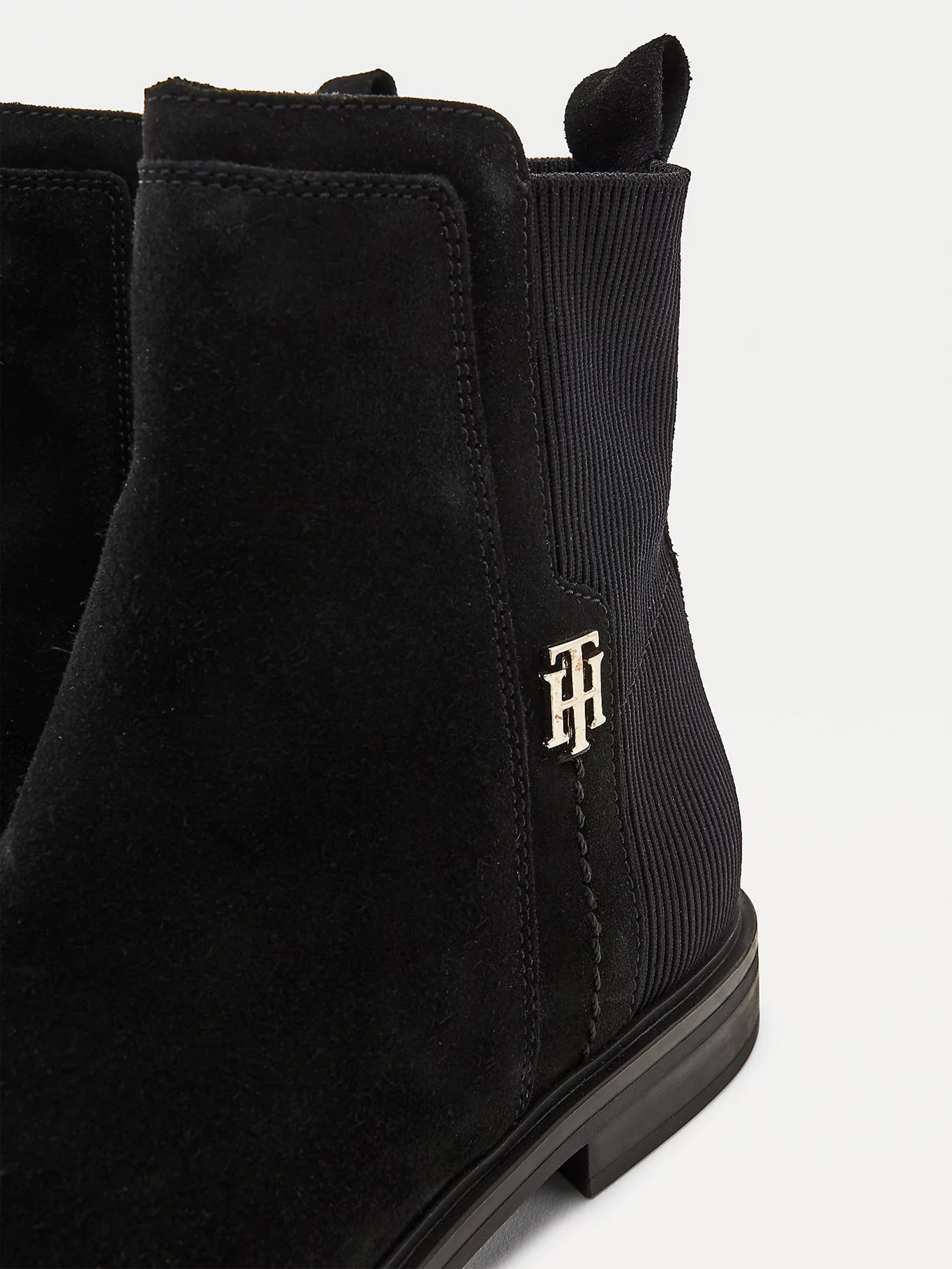 Tommy Hilfiger dámské černé semišové boty - 36 (BDS)