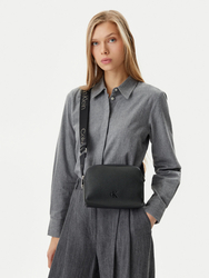 Calvin Klein dámská černá kabelka - OS (UB1)