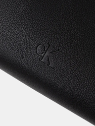 Calvin Klein dámská černá kabelka - OS (UB1)
