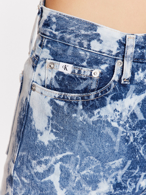Calvin Klein dámské džínové šortky - 25/NI (1AA)