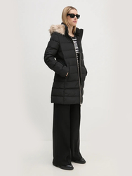 Calvin Klein dámské pruhované tričko - M (0GO)