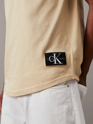 Calvin Klein pánské béžové tričko - L (RAE)