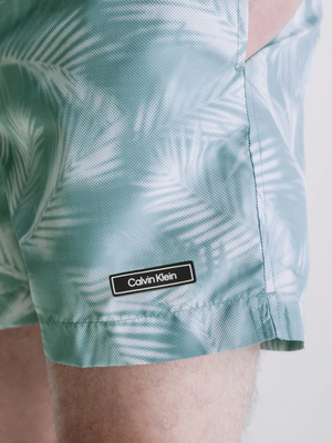 Calvin Klein pánské vzorované plavky - M (0H8)