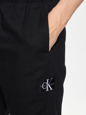 Calvin Klein pánské černé látkové šortky - S (BEH)
