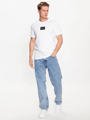 Calvin Klein pánské bílé tričko - XL (YAF)