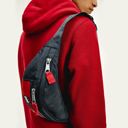 Tommy Jeans pánská modrá ledvinka - OS (0GY)