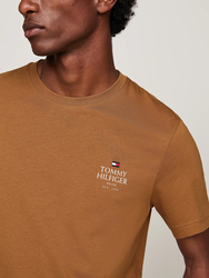Tommy Hilfiger pánské hnědé tričko - XXL (HJW)
