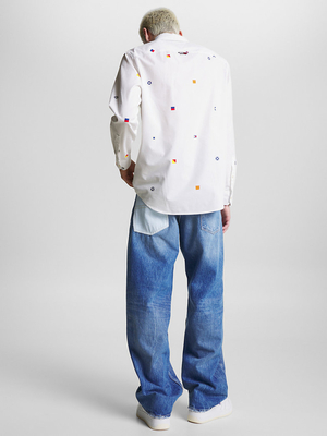 Tommy Jeans pánská bílá košile FLAG CRITTER - L (YBR)