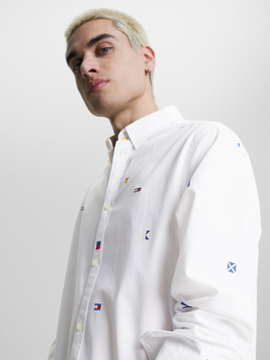 Tommy Jeans pánská bílá košile FLAG CRITTER - L (YBR)