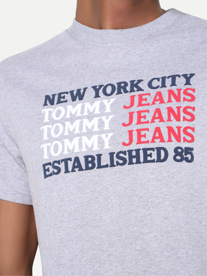 Tommy Jeans pánské šedé triko TEXT FLAG - M (P01)