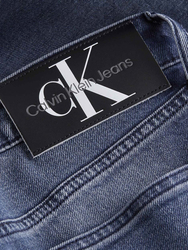 Calvin Klein pánské modré džíny Slim Taper - 30/32 (1BJ)