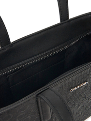Calvin Klein dámská černá kabelka - OS (BEH)