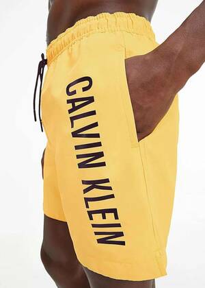 Calvin Klein pánské žluté plavky - S (ZFK)