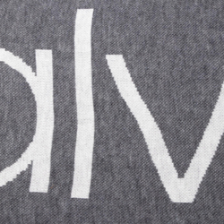 Calvin Klein dámská šedá šála - OS (0IQ)