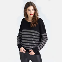 Guess dámský černý svetr s kamínky - XS (JBLK)