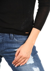 Guess dámský průsvitný svetřík černé barvy s 3/4 rukávy - XS (A996)