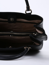 Guess dámská černá kabelka  - T/U (BLA)