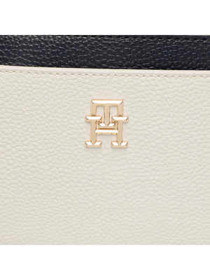 Tommy Hilfiger dámská bílá kabelka EMBLEM CAMERA BAG CB - OS (AC0)