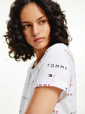 Tommy Jeans dámské bílé tričko Logo - S (0LG)