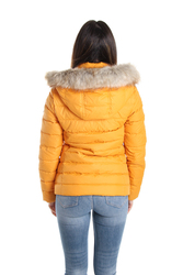 Tommy Hilfiger dámská zimní hořčicová bunda Essential - XS (ZBC)