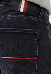 Tommy Hilfiger pánské černé džíny Denton - 30/32 (1B1)