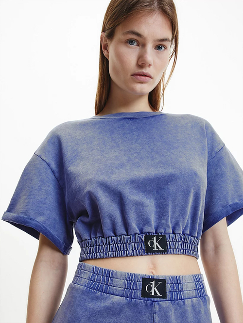 Calvin Klein dámské fialové cropped tričko