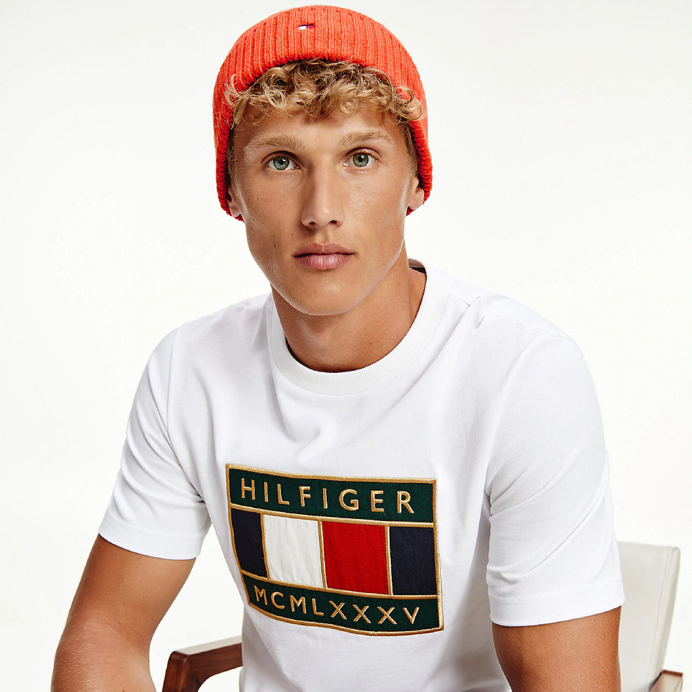 detail Tommy Hilfiger pánská oranžová zimní čepice Pima