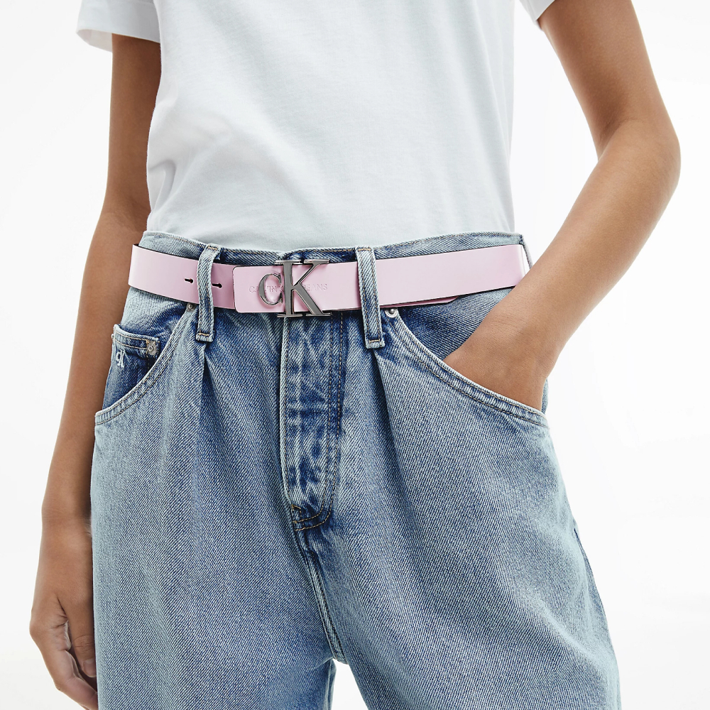 detail Calvin Klein dámský růžový pásek