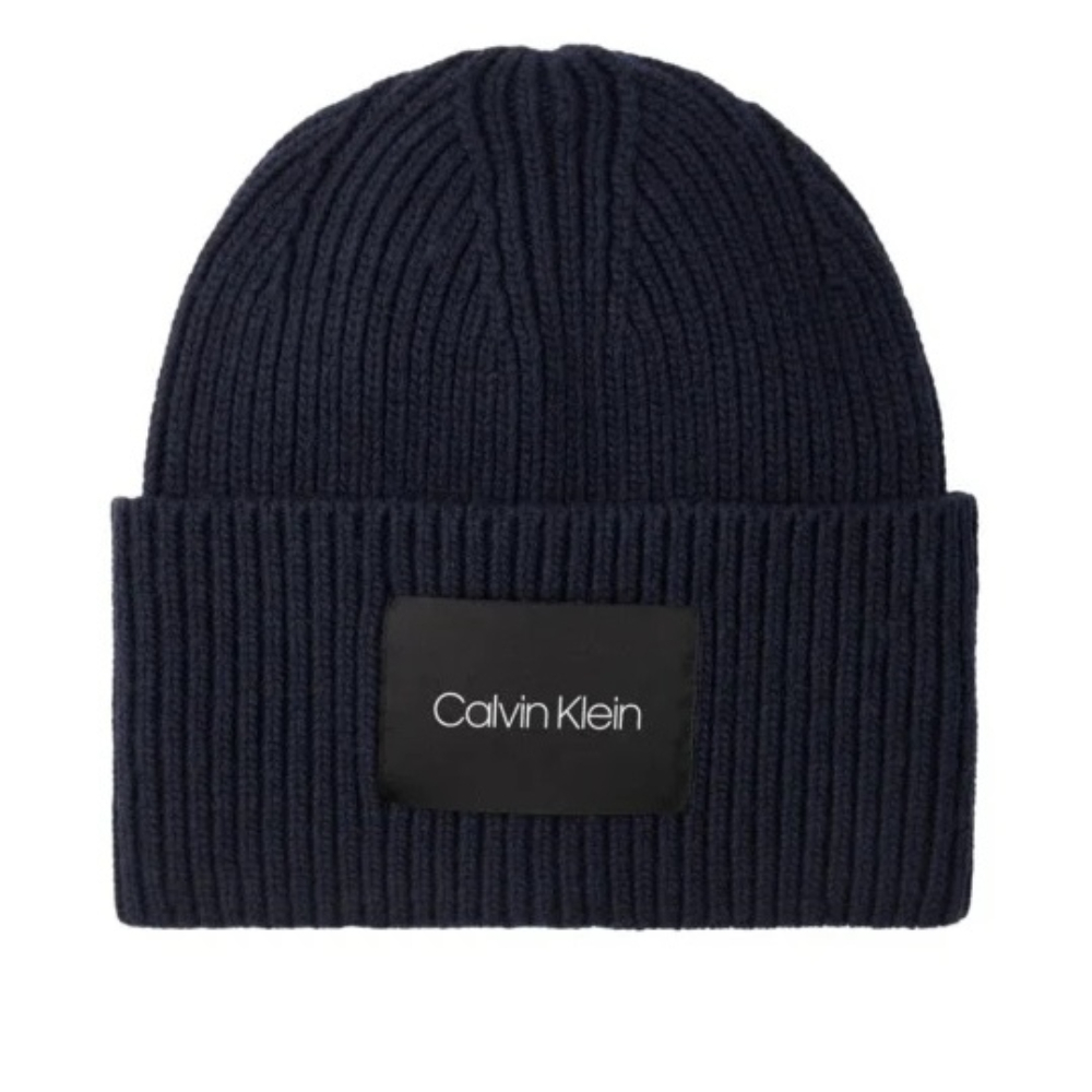 detail Calvin Klein pánská modrá čepice