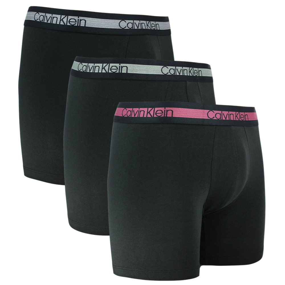 detail Calvin Klein pánské černé boxerky 3pack