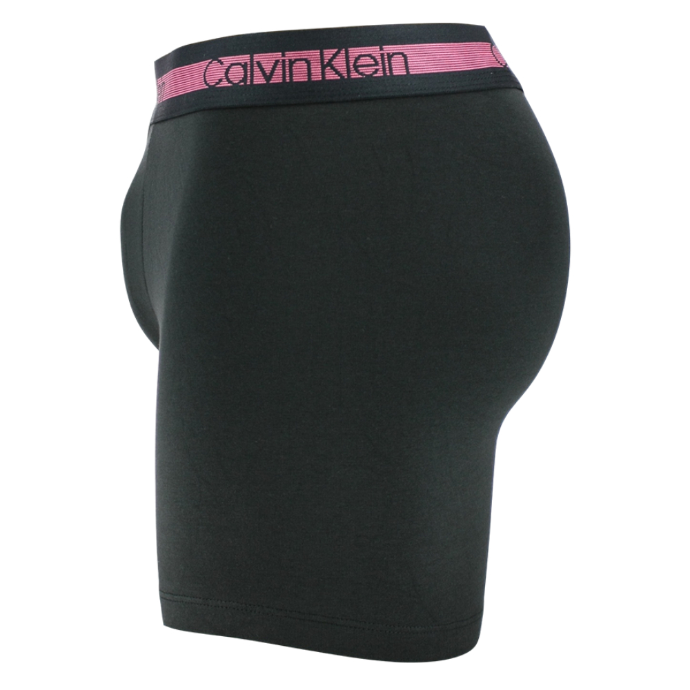 detail Calvin Klein pánské černé boxerky 3pack