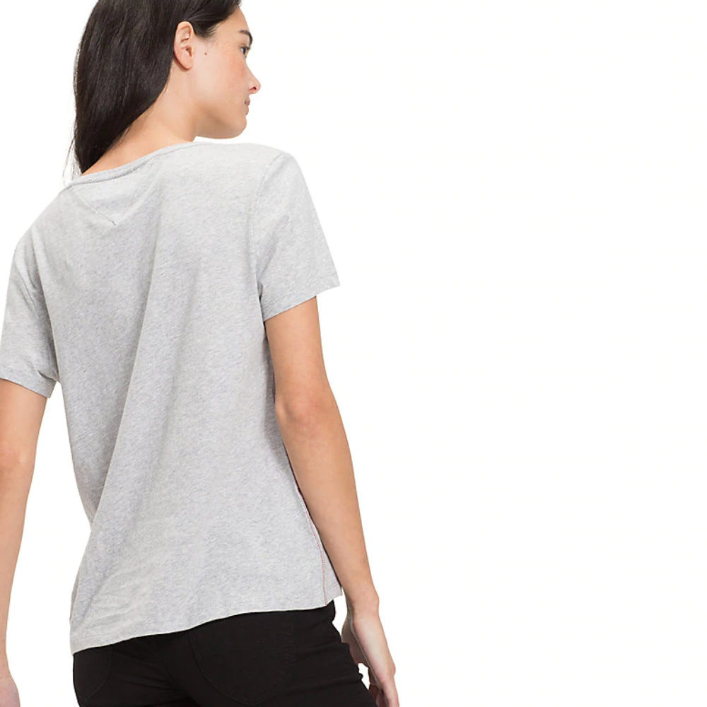 detail Tommy Jeans dámské šedé tričko