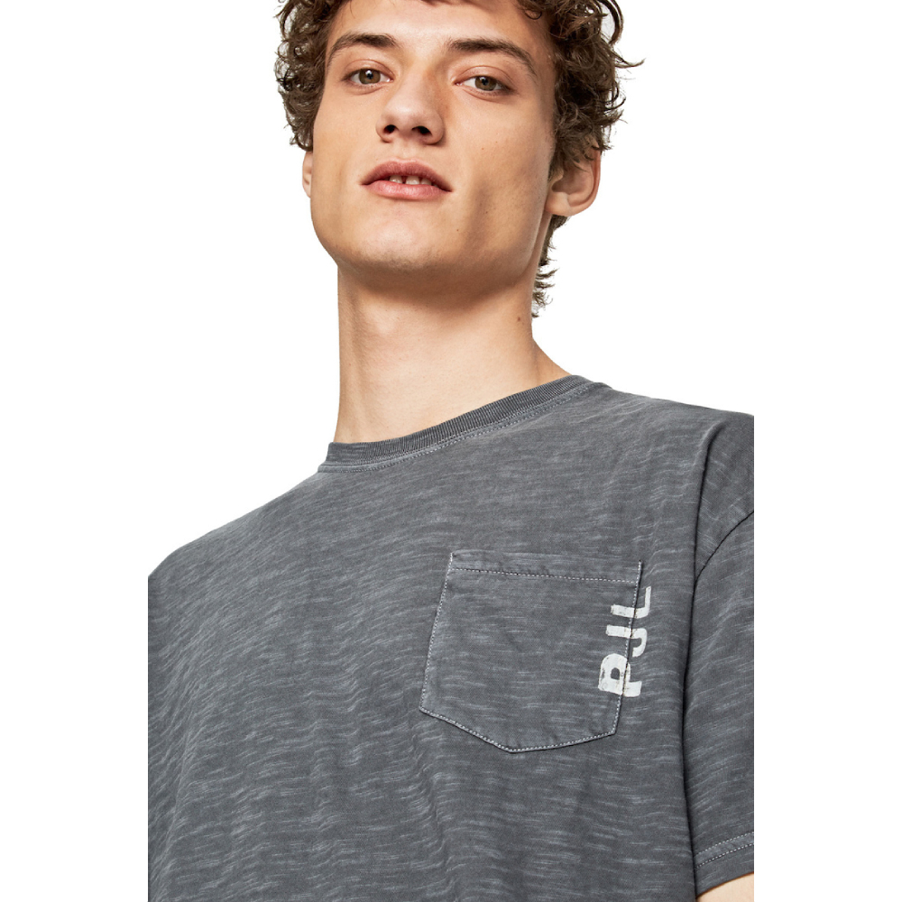 detail Pepe Jeans pánské šedé tričko Warren