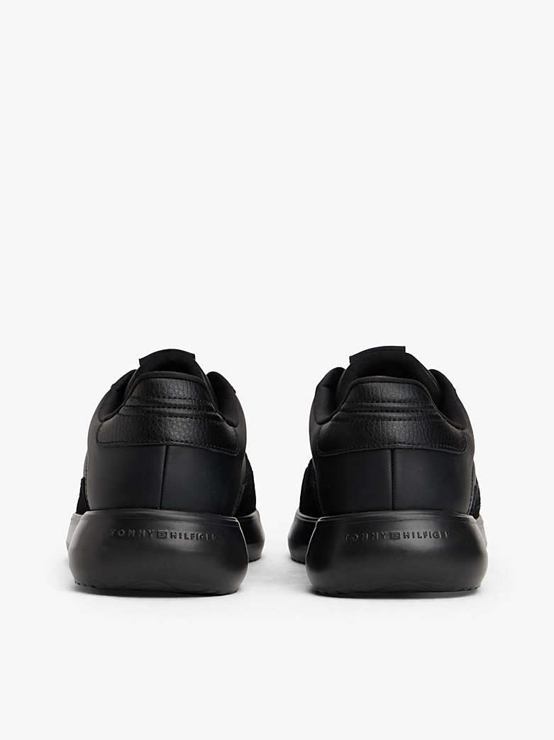 detail   Tommy Hilfiger pánské černé tenisky