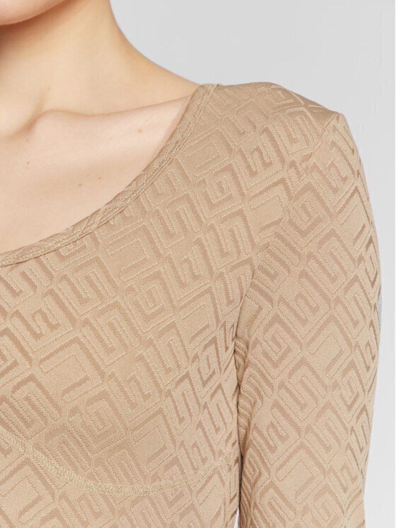 detail Guess dámský béžový sportovní top