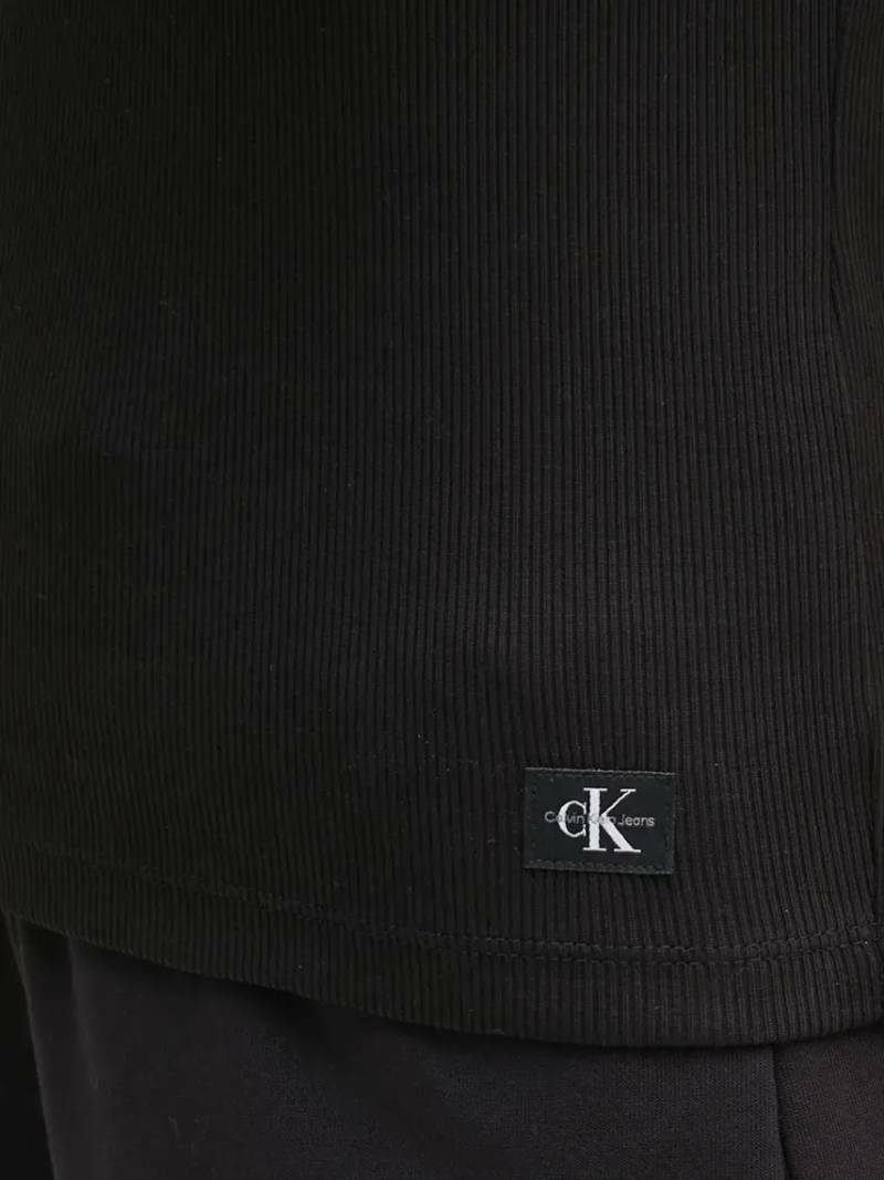 detail Calvin Klein dámské černé tričko