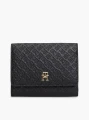 detail Tommy Hilfiger dámská černá peněženka