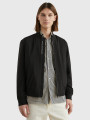 detail Tommy Hilfiger pánský černý bomber Protect