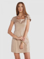 detail Guess dámské béžové šaty
