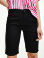 detail Tommy Hilfiger dámské černé šortky