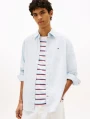 detail Tommy Jeans pánská světle modrá košile