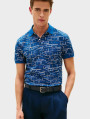 detail Tommy Hilfiger pánské modré polo tričko