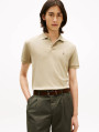 detail Tommy Hilfiger pánské tmavě béžové polo tričko