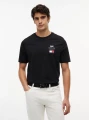 detail Tommy Hilfiger pánské černé tričko