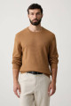 detail Tommy Hilfiger pánský hnědý svetr